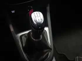 Renault Clio (2017) thumbnail 23