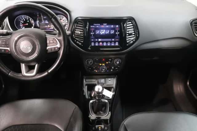 Jeep Compass (2020) thumbnail 3