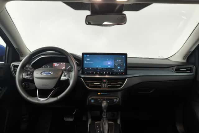 Ford Focus (2024) thumbnail 3