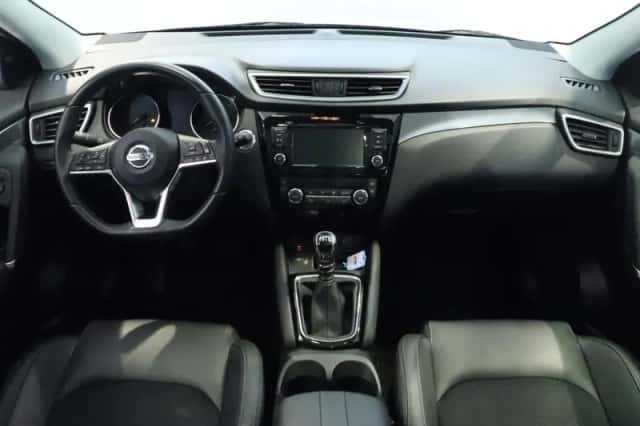 Nissan Qashqai (2020) thumbnail 3