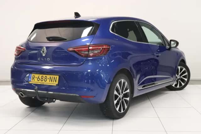 Renault Clio (2022) thumbnail 2