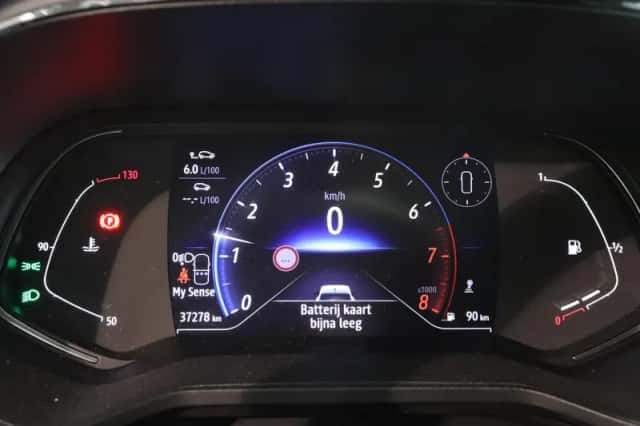 Renault Clio (2022) thumbnail 4