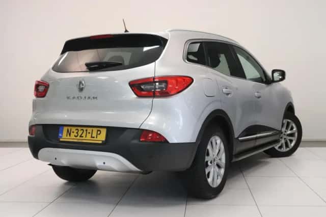 Renault Kadjar (2017) thumbnail 2
