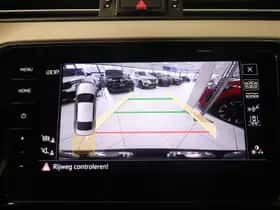 Volkswagen Passat (2022) thumbnail 12