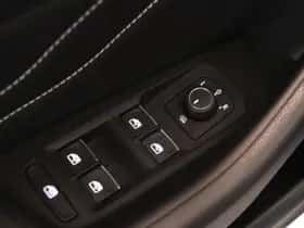 Volkswagen Passat (2022) thumbnail 19