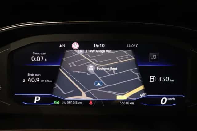 Volkswagen Passat (2022) thumbnail 4