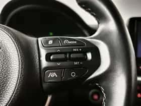 Kia Stonic (2021) thumbnail 21
