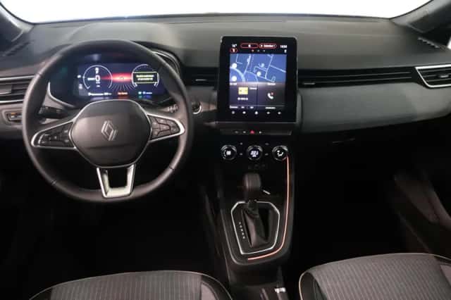 Renault Clio (2024) thumbnail 3