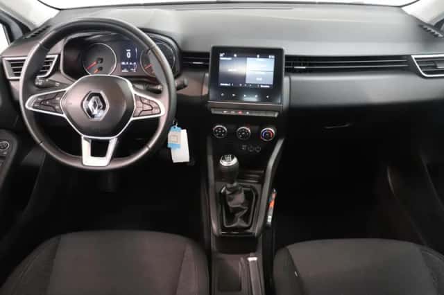 Renault Clio (2023) thumbnail 3