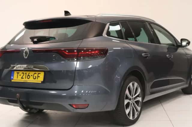 Renault Mégane (2023) thumbnail 2