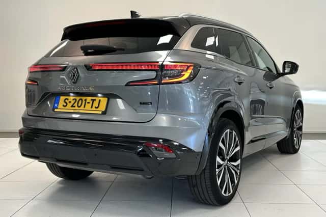 Renault Austral (2023) thumbnail 2