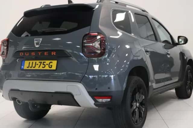 Dacia Duster (2022) thumbnail 2