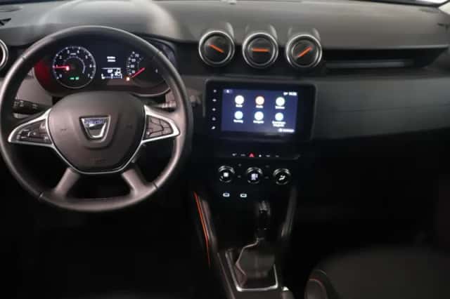 Dacia Duster (2022) thumbnail 3