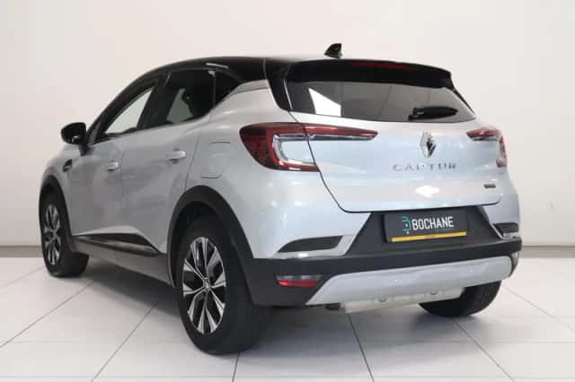 Renault Captur (2023) thumbnail 6