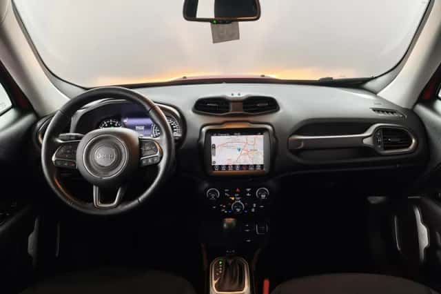 Jeep Renegade (2021) thumbnail 3