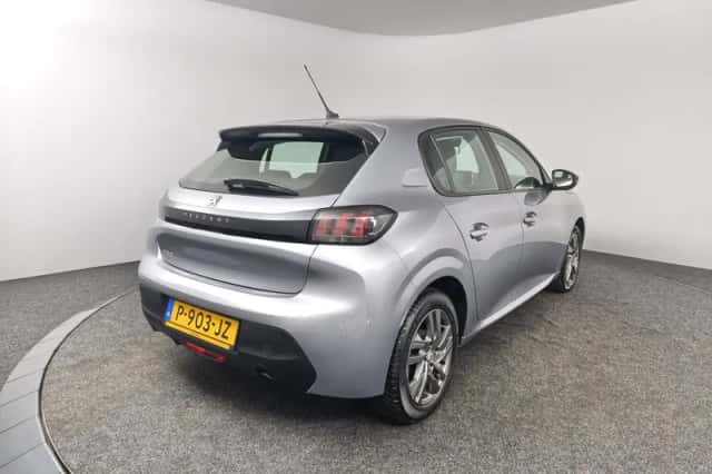 Peugeot 208 (2022) thumbnail 2