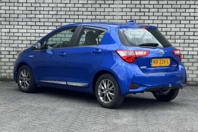 Toyota Yaris (2017) thumbnail 6