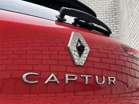 Renault Captur (2022) thumbnail 31