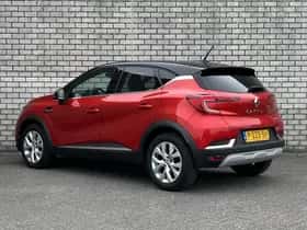 Renault Captur (2022) thumbnail 6