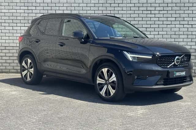 Volvo XC40 (2022) thumbnail 4