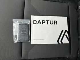 Renault Captur (2024) thumbnail 16