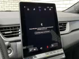 Renault Captur (2024) thumbnail 35