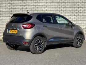 Renault Captur (2015) thumbnail 2