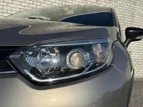 Renault Captur (2015) thumbnail 21