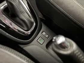 Renault Captur (2015) thumbnail 26