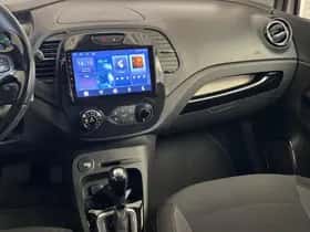 Renault Captur (2015) thumbnail 28