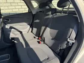 Renault Captur (2015) thumbnail 8