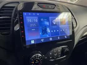 Renault Captur (2015) thumbnail 10