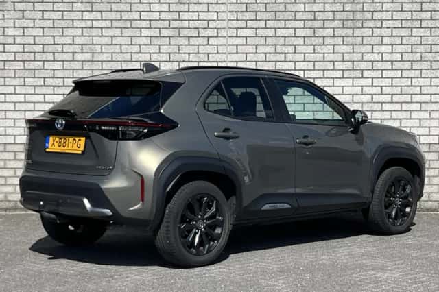 Toyota Yaris Cross (2024) thumbnail 2