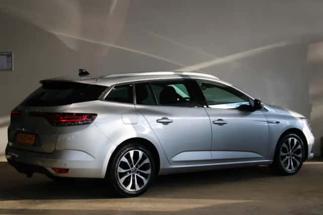 Renault Mégane (2023) thumbnail 2