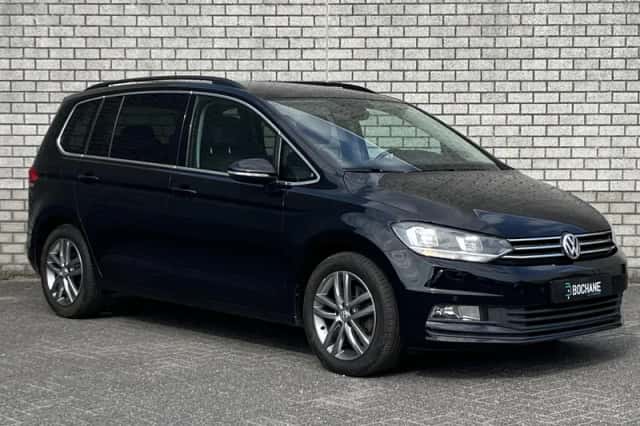 Volkswagen Touran (2017) thumbnail 5