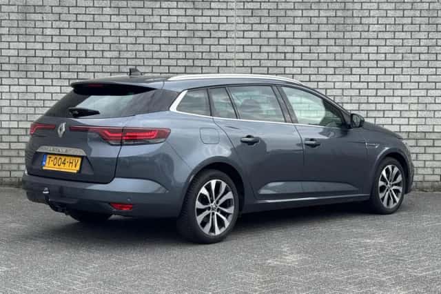Renault Mégane (2023) thumbnail 2