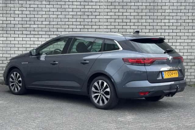 Renault Mégane (2023) thumbnail 6