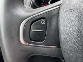 Renault Clio (2018) thumbnail 19