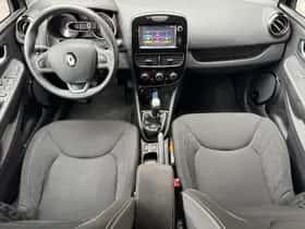 Renault Clio (2018) thumbnail 3