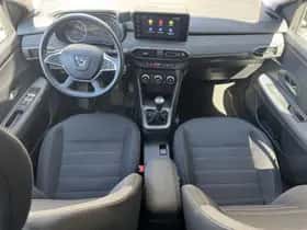 Dacia Jogger (2022) thumbnail 3