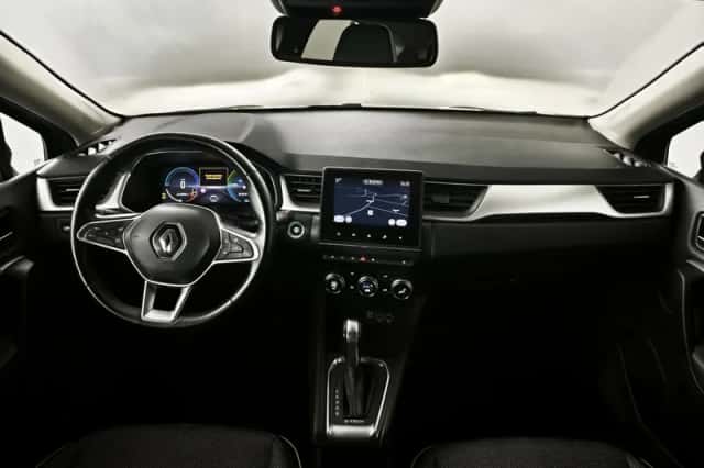Renault Captur (2022) thumbnail 3