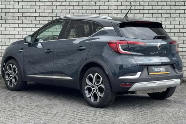 Renault Captur (2022) thumbnail 6