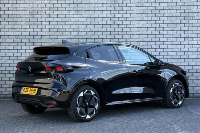 Renault Clio (2026) thumbnail 2