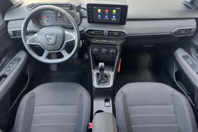 Dacia Sandero (2022) thumbnail 3