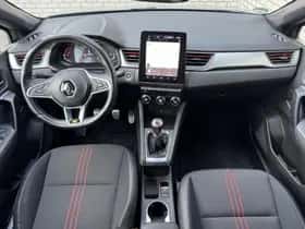 Renault Captur (2022) thumbnail 3