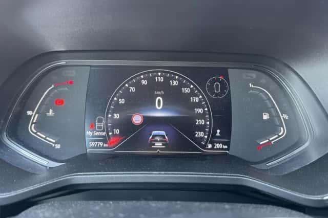 Renault Clio (2021) thumbnail 4