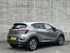 Renault Captur (2020) thumbnail 2