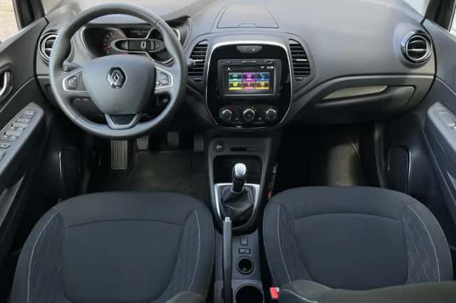 Renault Captur (2019) thumbnail 3