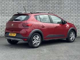 Dacia Sandero Stepway (2022) thumbnail 2