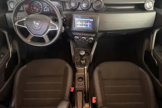 Dacia Duster (2019) thumbnail 3
